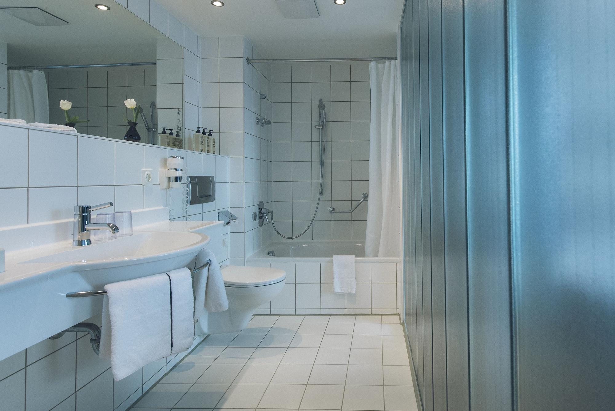 Das Wildeck Hotel & Restaurant Abstatt Eksteriør billede