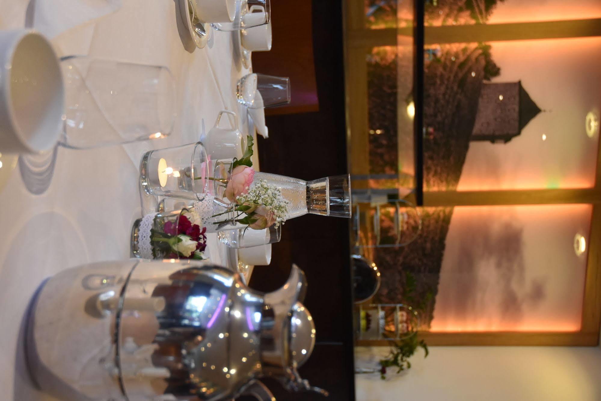 Das Wildeck Hotel & Restaurant Abstatt Eksteriør billede